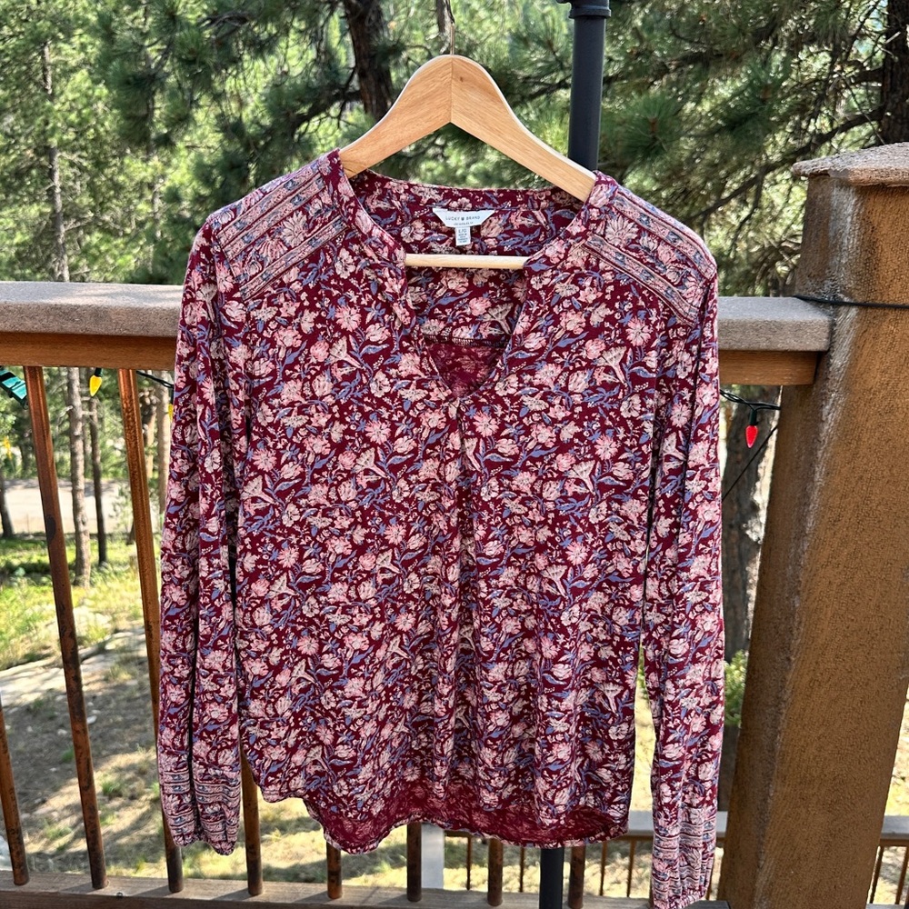 Women’s lucky brand Floral Long Sleeve Top